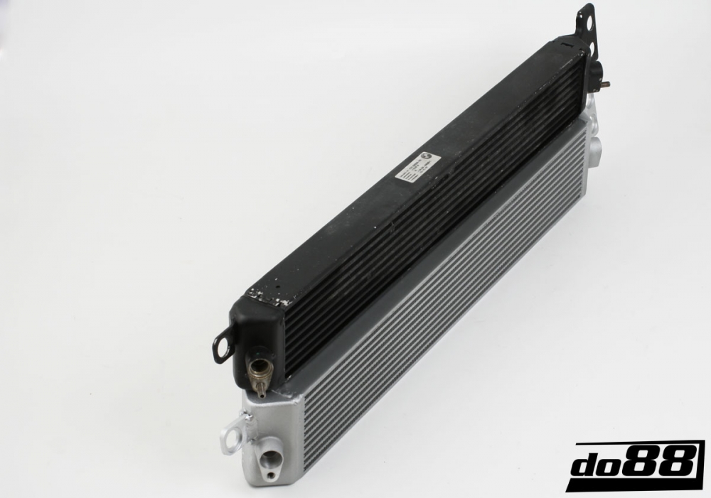 BMW M3 E90 E92 Motorölkühler Rennsport BMW M3 E90 E92 Motorölkühler Rennsport