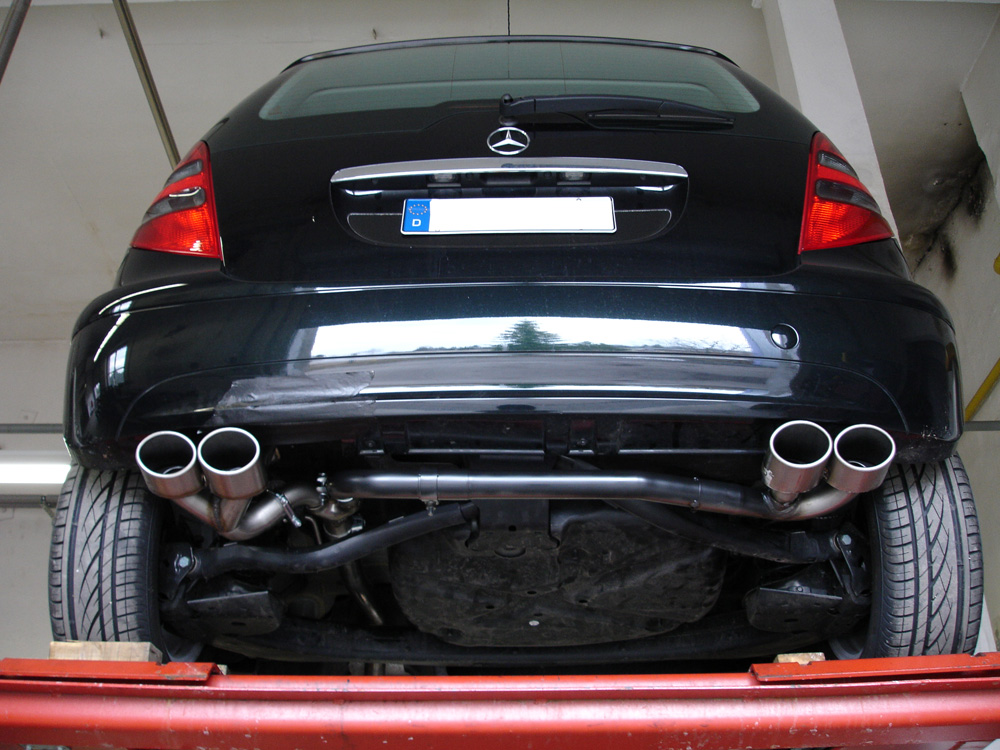 Mercedes A-Klasse W169 Endschalldämpfer Ausgang rechts/links - 2x106x71 Typ 32 rechts/links Mercedes A-Klasse W169 Endschalldämpfer Ausgang rechts/links - 2x106x71 Typ 32 rechts/links