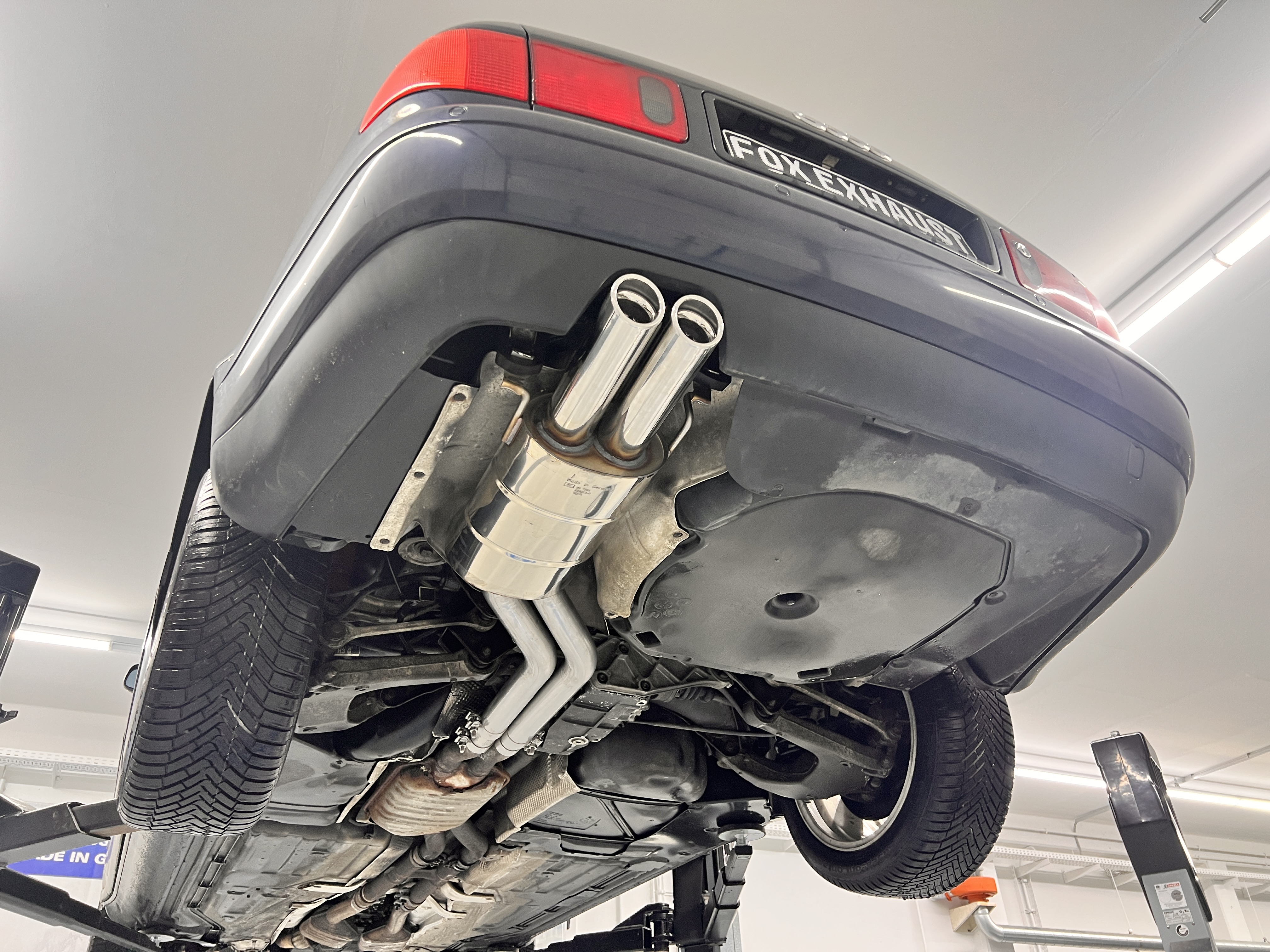 Audi A8/S8 Typ D2 Endschalldämpfer - 2x76 Typ 17 Audi A8/S8 Typ D2 Endschalldämpfer - 2x76 Typ 17